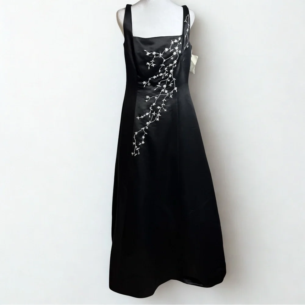 Liz Claiborne Black Maxi Dress with White Floral Embroidery
